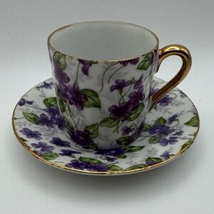 Vintage Inarco demitasse & saucer with violets and gold trim